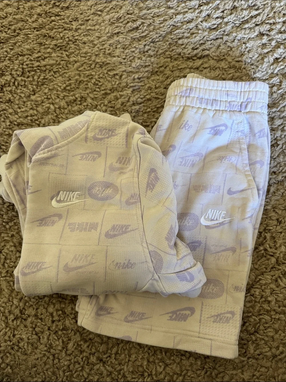 Nike Kids Lavender Logo Sweatpants & Joggers - Light Purple